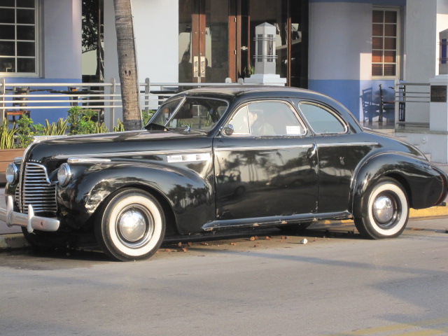 La voiture de Humphrey Bogart et il est dedans !