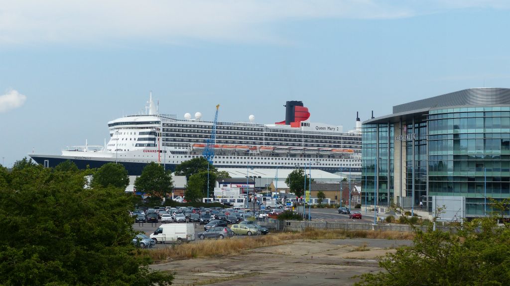 Queen Mary 2